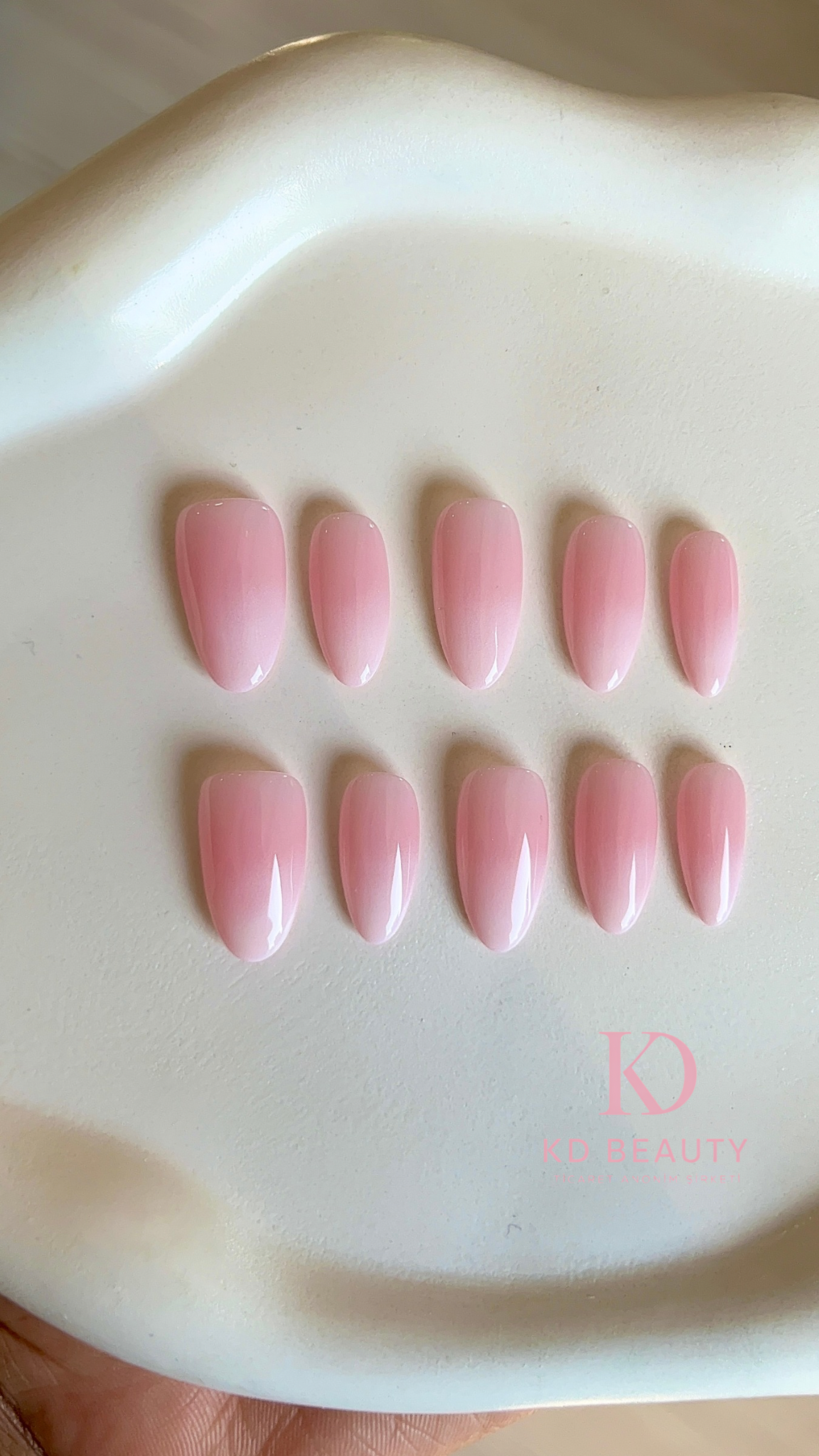 Jel Takma Tırnak - Ombré French Orta Almond 10'lu